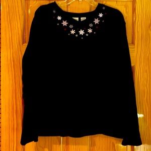 Black snowflake sweatshirt size XL